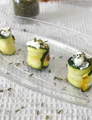 Ricetta Zucchine grigliate ripiene di robiola e erba cipollina di Sweet1986.86