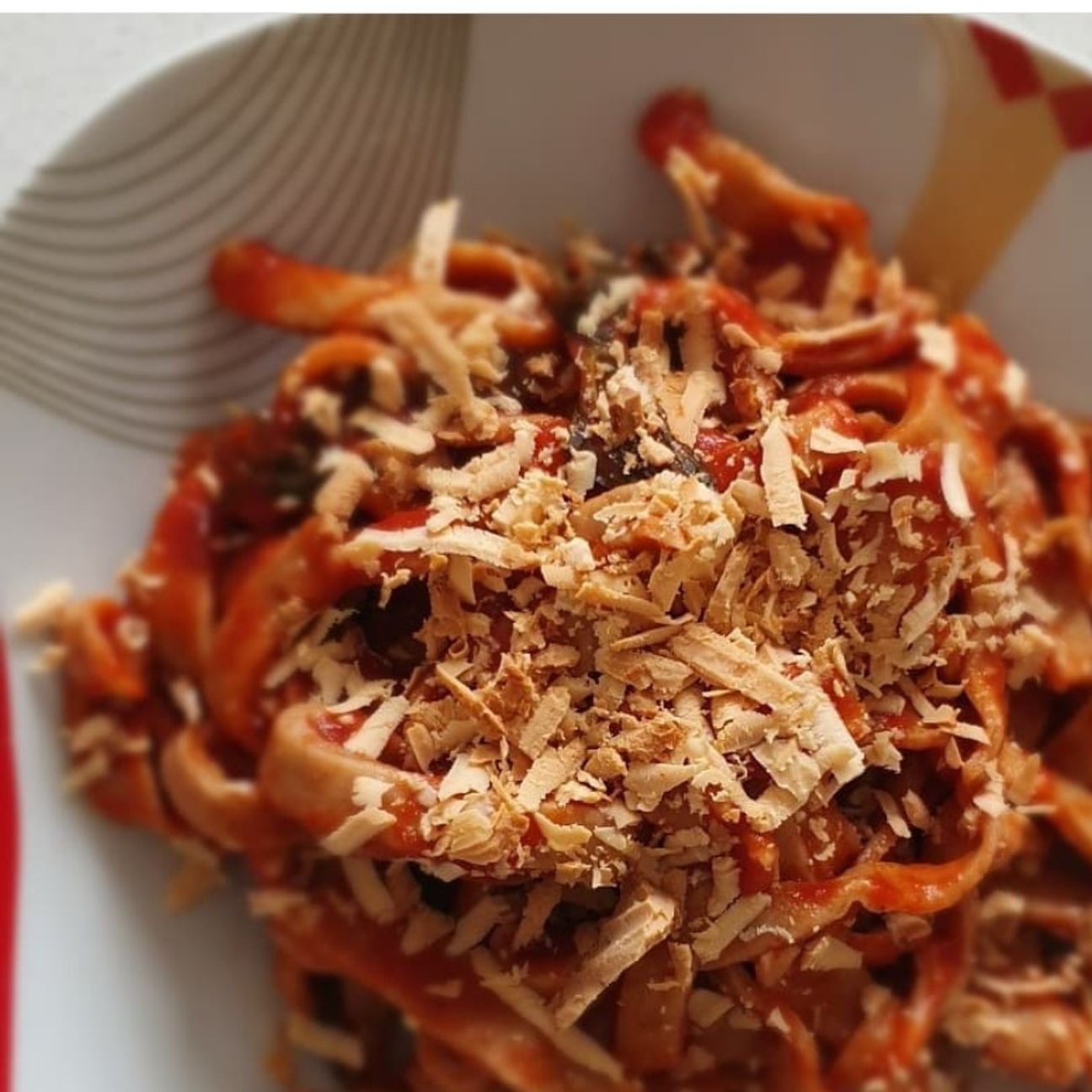 Tagliolini integrali con pomodorino e ricotta