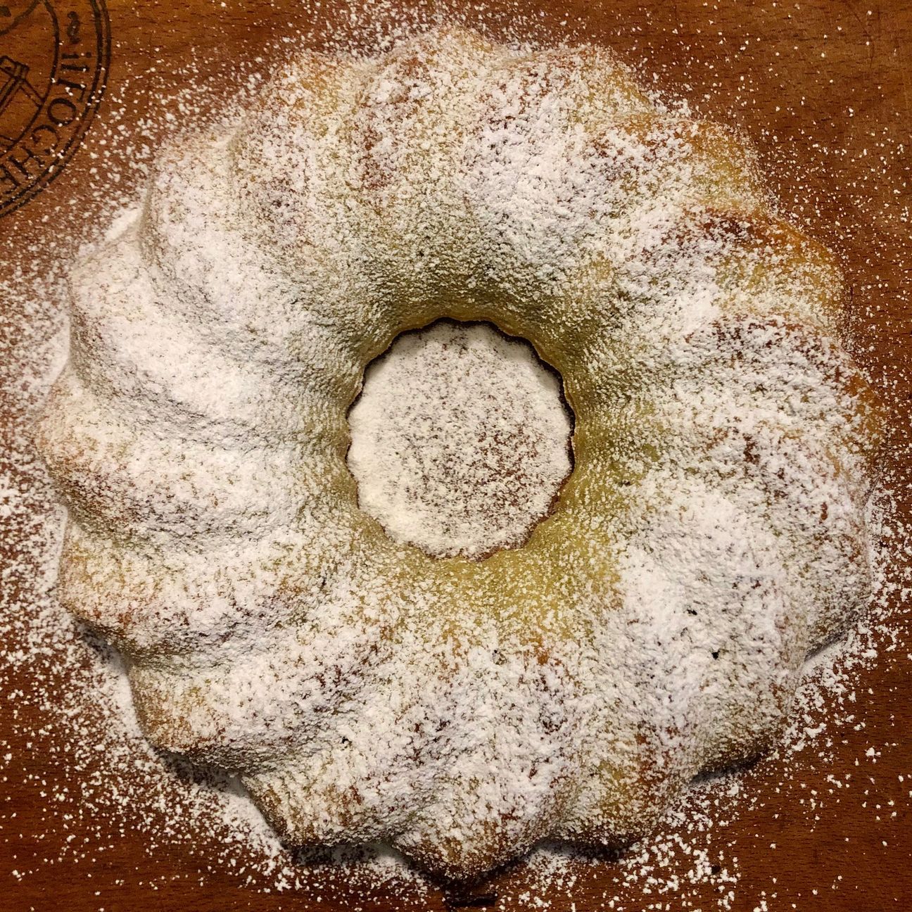 Ciambella allo yogurt ai frutti di bosco
