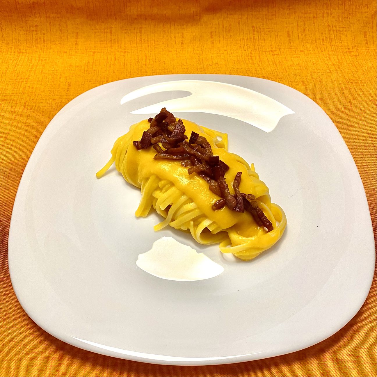 Linguine zucca e guanciale