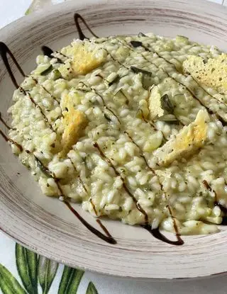 Ricetta Risotto con crema di zucchine e chips di parmigiano di gessi_in_cucina