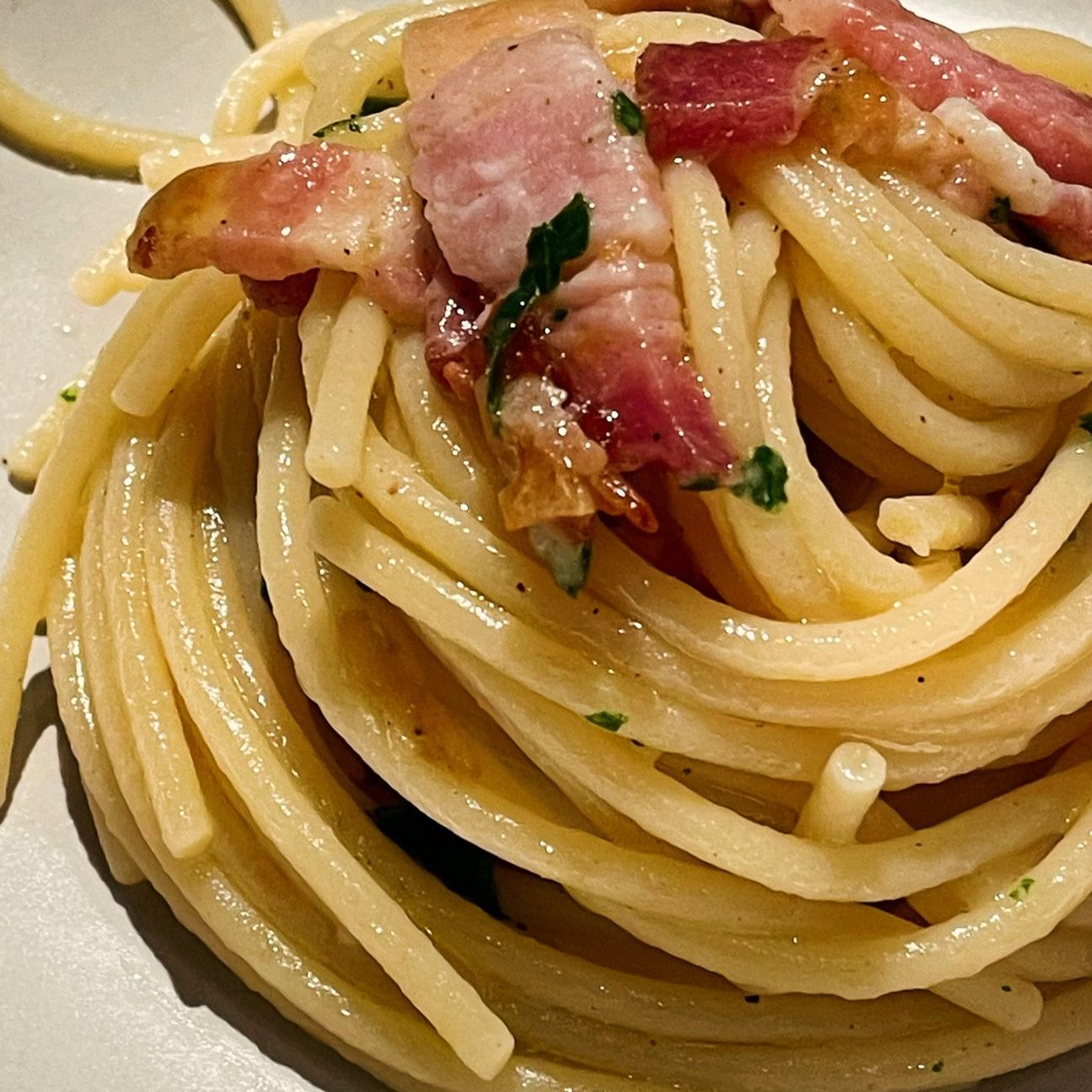 Spaghetti con pancetta affumicata