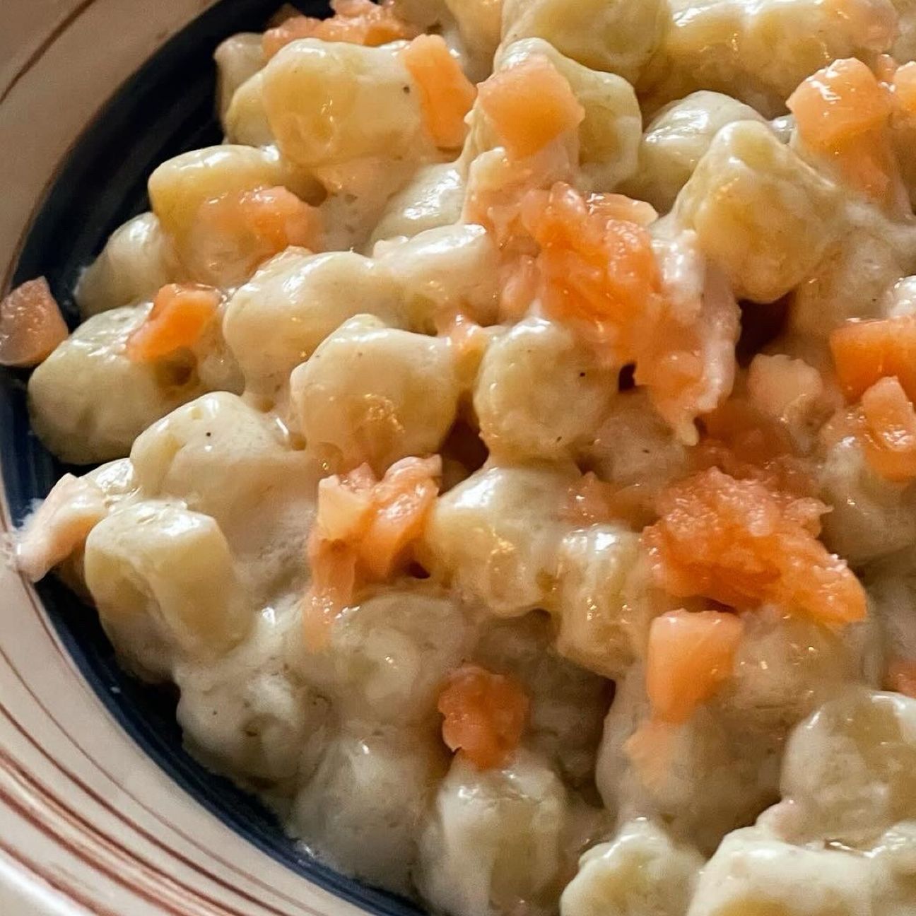 Gnocchetti di patate con mascarpone e salmone