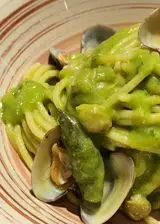 Ricetta Spaghetti alle vongole con crema di asparagi