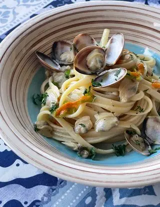 Ricetta Linguine con vongole e fiori di zucca di gessi_in_cucina