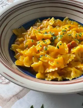 Ricetta Farfalline con crema di carote e speck di gessi_in_cucina