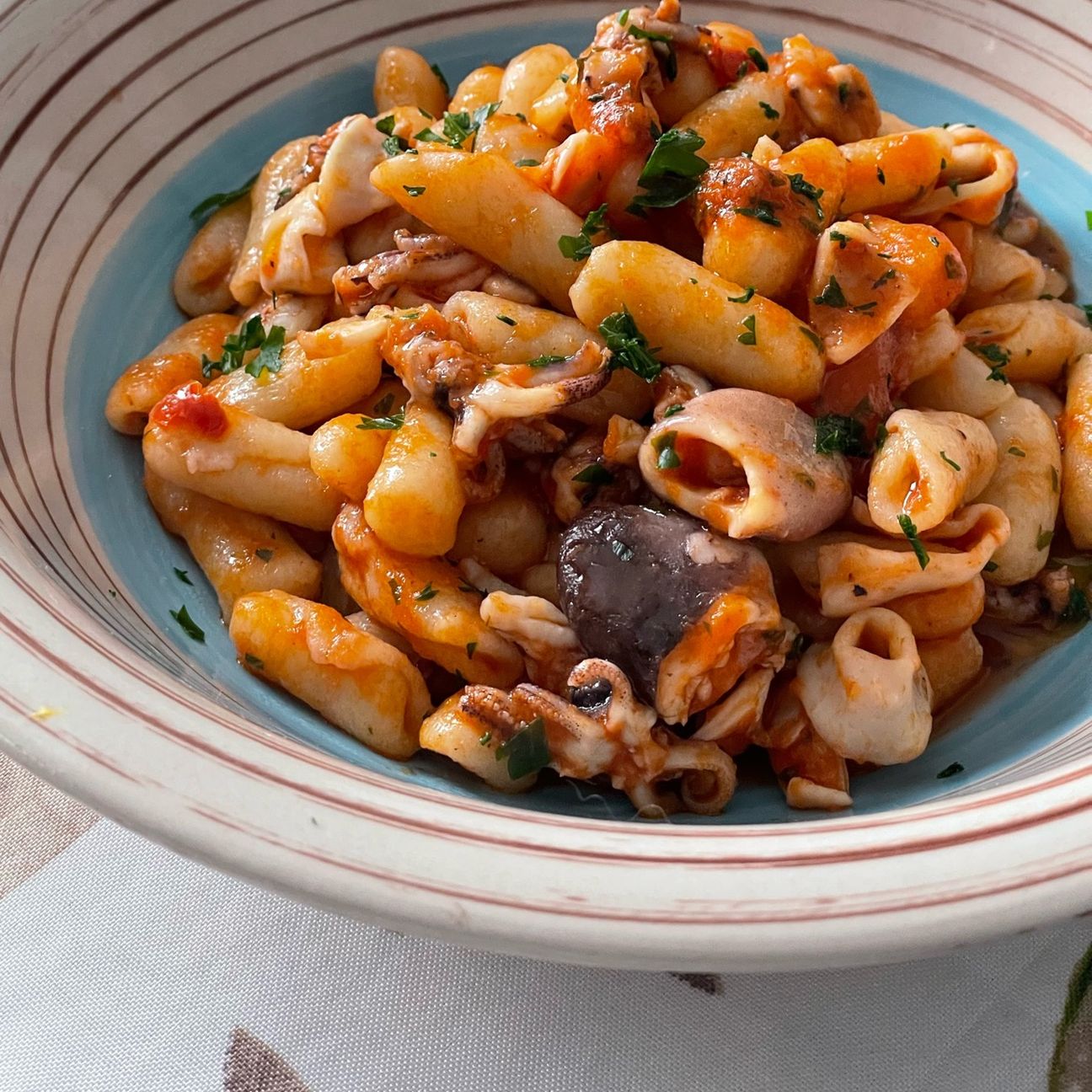 Cavatelli con sugo di pesce