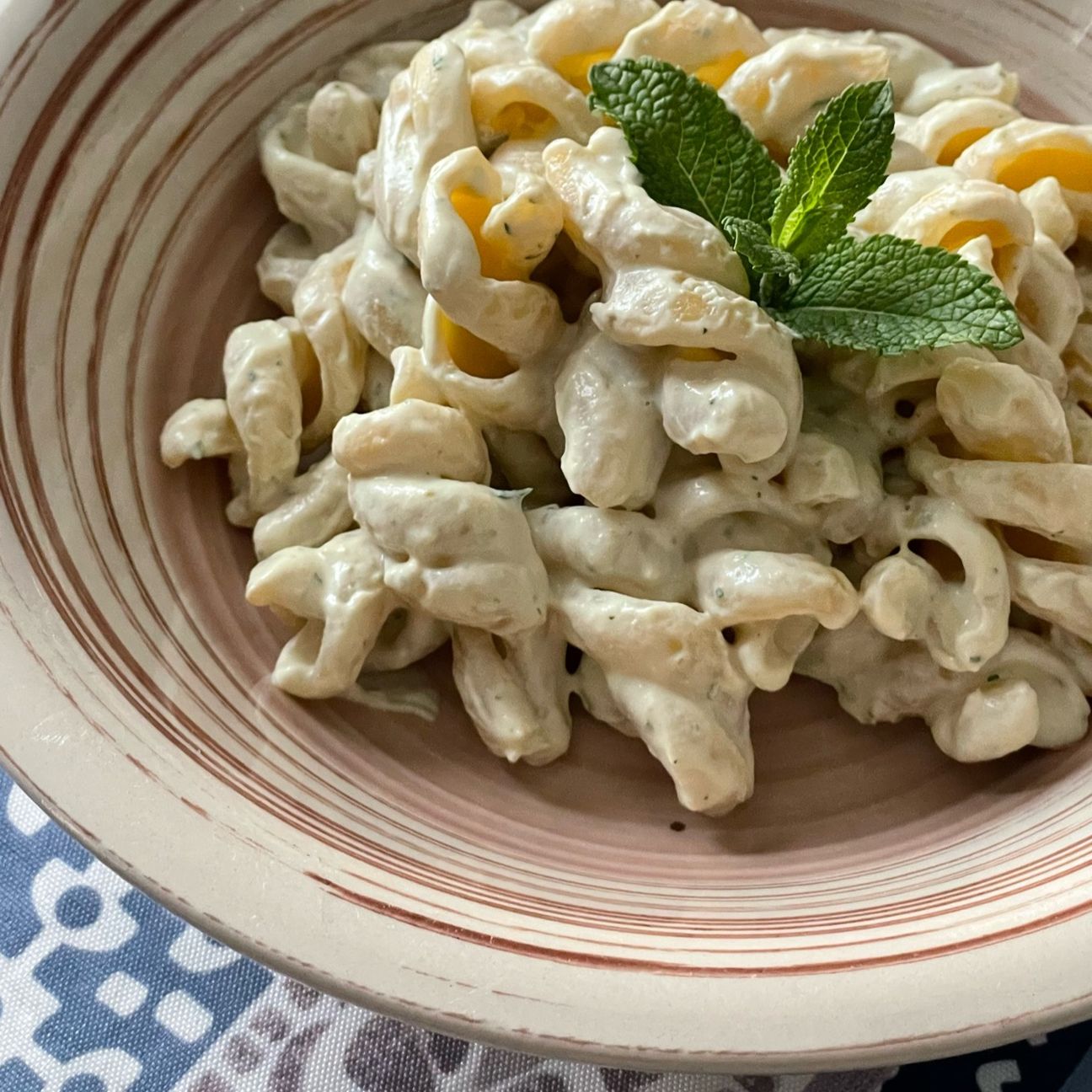 Pasta con crema di ricotta e olive