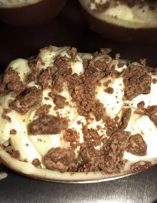 Ricetta Tiramisù senza uova servito negli ovetti Kinder di la_cucina_di_francy