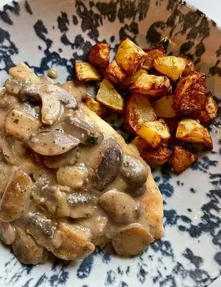 Ricetta Scaloppine di pollo ai funghi cremosissime di ilmiopiattoacolori