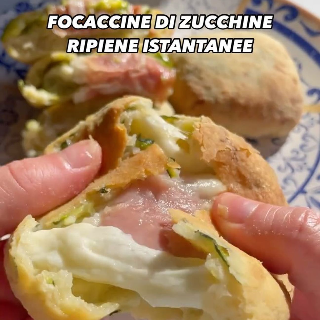 Focaccine di zucchine ripiene istantanee