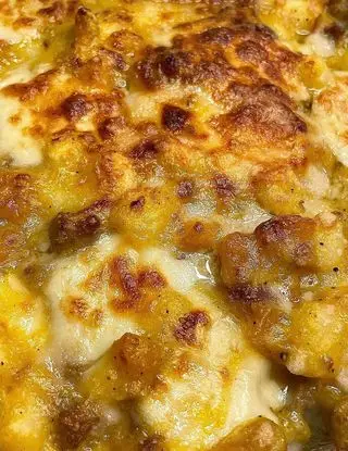 Ricetta Gnocchi gratinati con zucca, salsiccia e scamorza di ilmiopiattoacolori