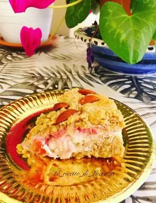 Ricetta Sbrisolona mandorle e fragole con crema allo yogurt greco 🌸 di Le_ricette_di_Lucrezia