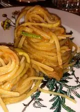 Ricetta Spaghetti con tonno, alici, zucchine e pomodorini