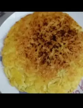 Ricetta Rösti con bratwurst e salsa di cipolle di MonicaQuinzi