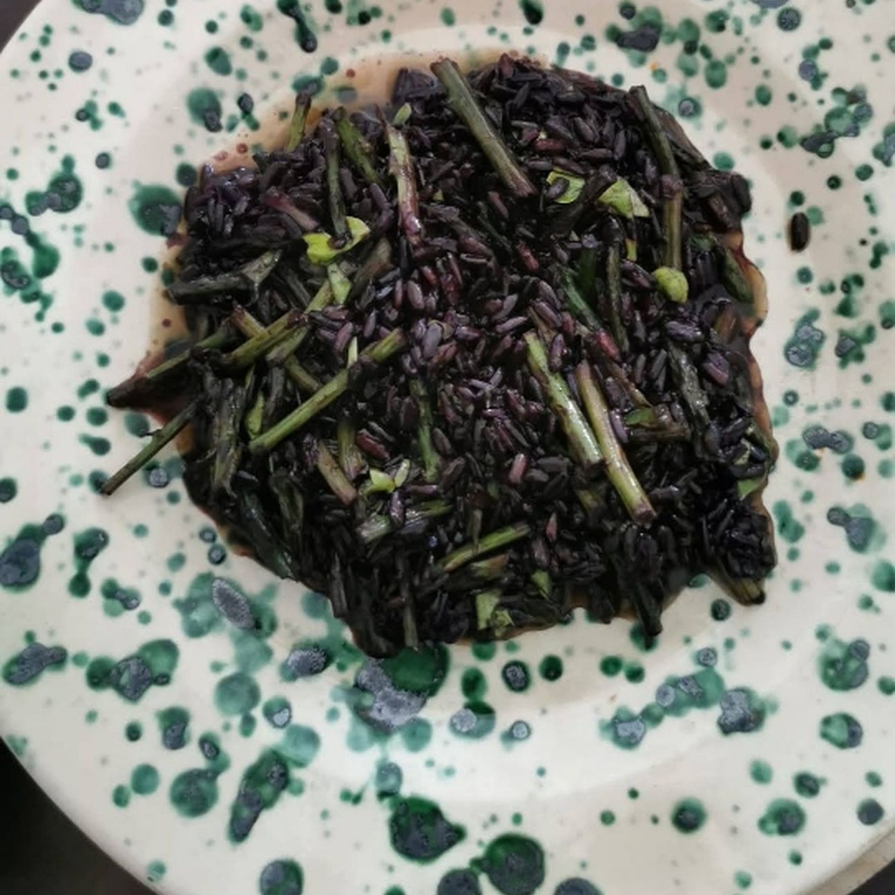 Risotto con asparagi selvatici