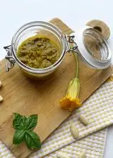 Ricetta Pesto di fiori di zucca e mandorle