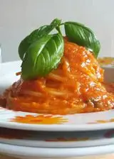 Ricetta Spaghetti con salsa di pomodorini al basilico