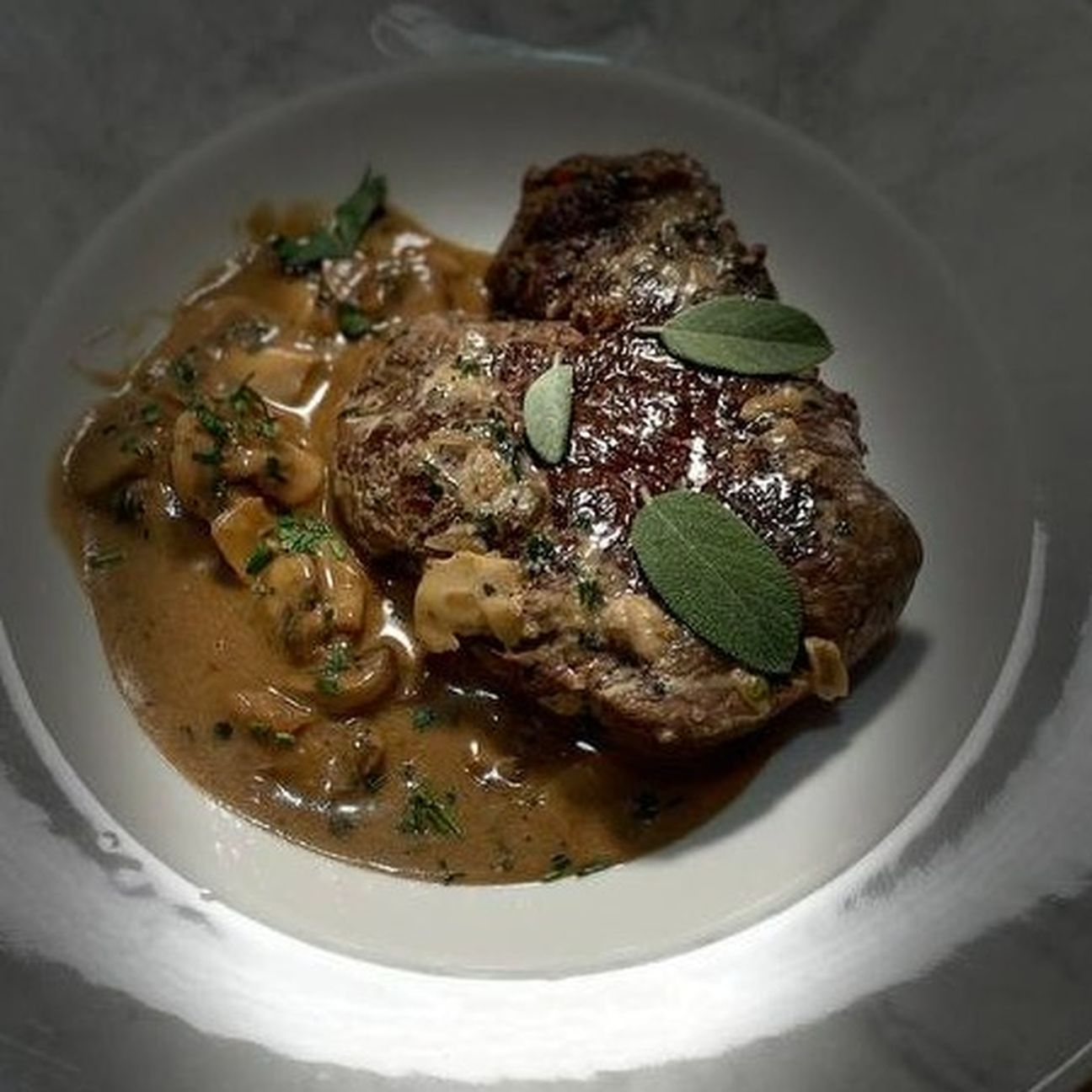 Filetto di manzo con salsa Diane