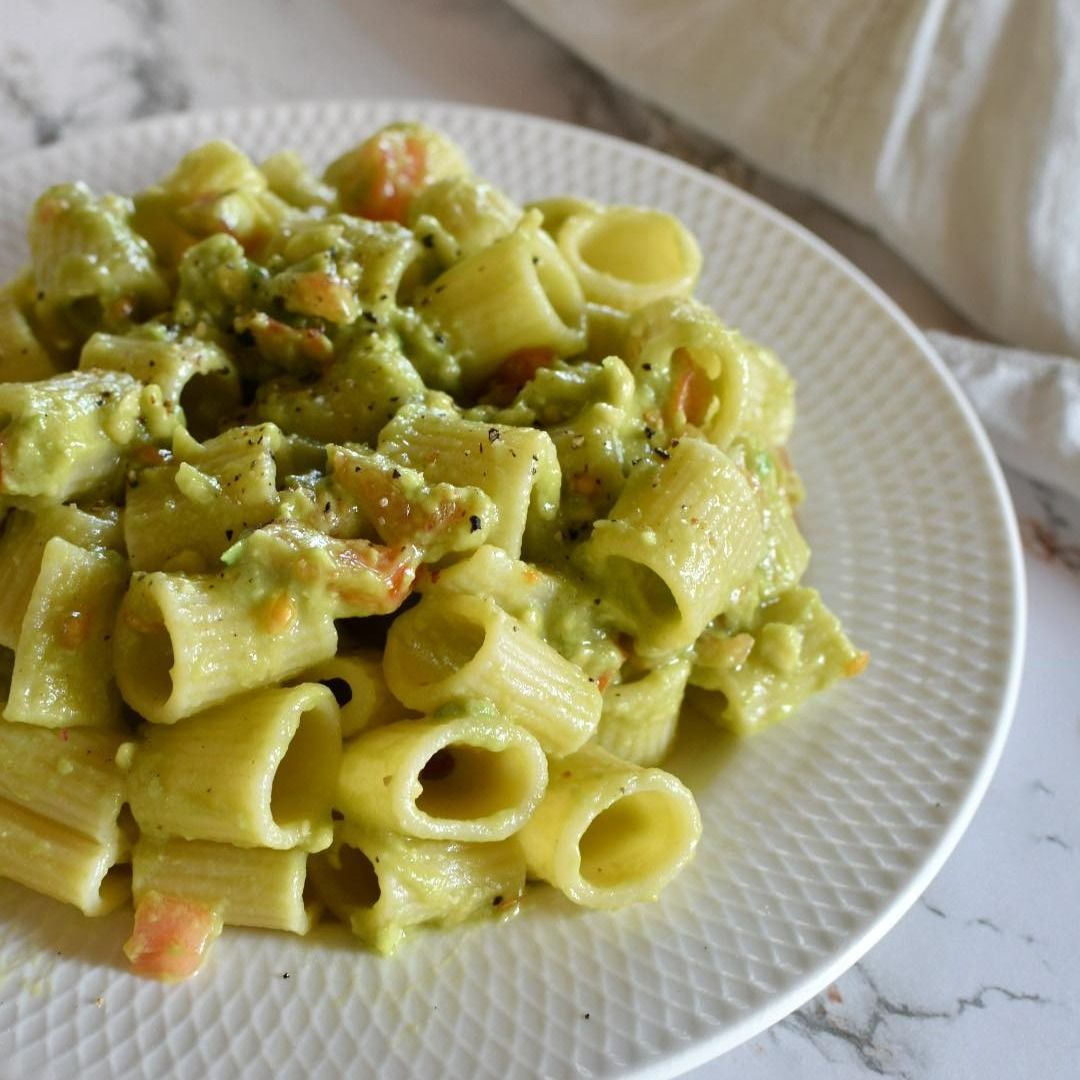 PASTA CON CREMA DI AVOCADO
