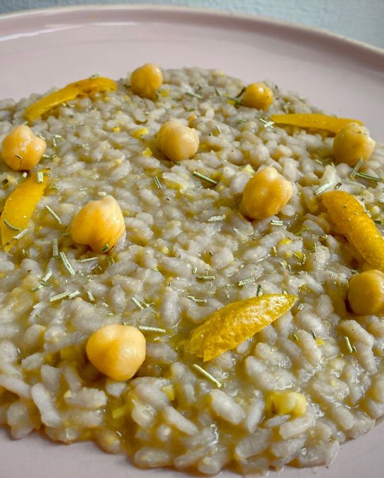 Vialone nano ceci infuso di rosmarino e kumquats marinati