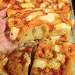 Ricetta PIZZA IN TEGLIA CON MOZZARELLA SANTA LUCIA