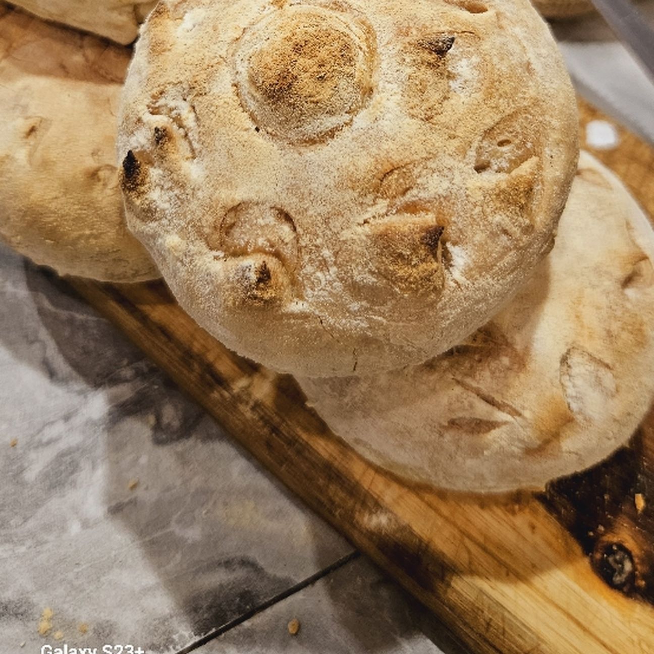 Pane rozzo