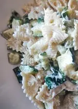 Ricetta Farfalle rigate cremose con zucchine