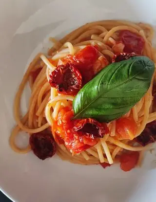 Ricetta Spaghettone grosso ai 5 pomodori di Soul_Kitchen