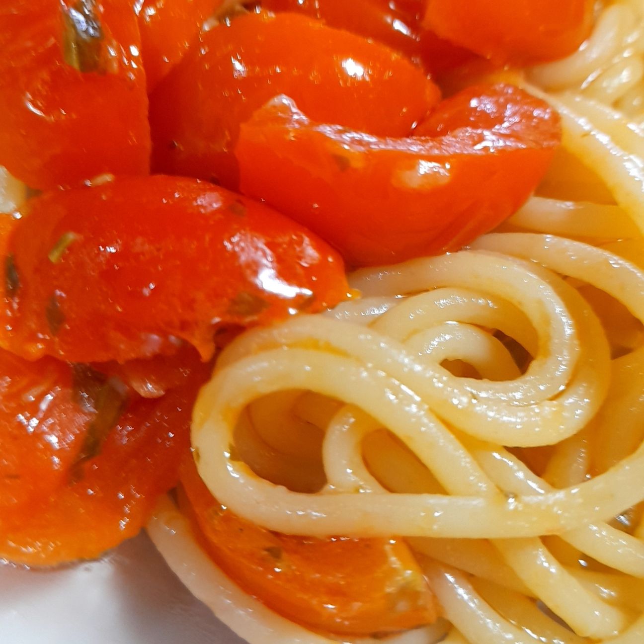 SPAGHETTI ALLE VONGOLE FUJUTE