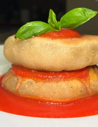 Ricetta Focaccine di soia con melanzane e pomodoro di alpro