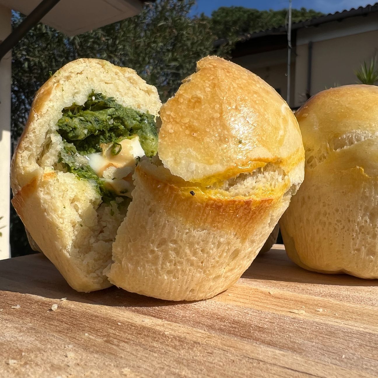 Mini Pan Brioche filanti ripiene di broccoletti ripassati