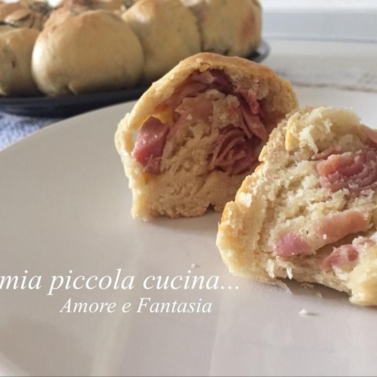 Danubio ripieno con mix salumi e formaggio