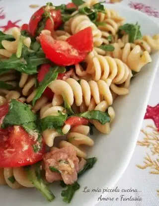 Ricetta Fusilli integrali con rucola, pomodorini e tonno di lamiapiccolacucinamorefantasia