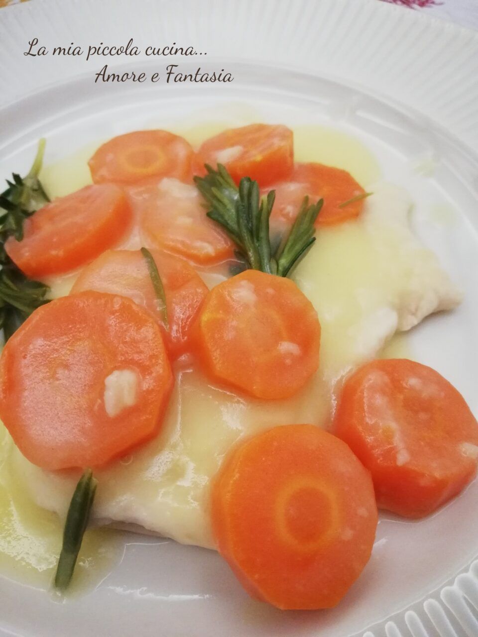 Petto di pollo cremoso con carote