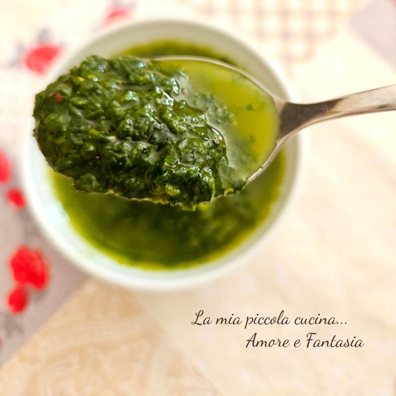 Pesto semplice, senza pinoli e senza formaggio
