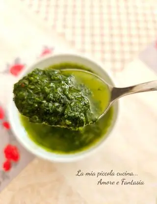 Ricetta Pesto semplice, senza pinoli e senza formaggio di lamiapiccolacucinamorefantasia