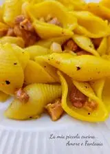 Ricetta Conchiglie allo zafferano con cubetti di pancetta