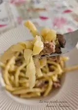 Ricetta Fusilli freschi con salsiccia e funghi porcini