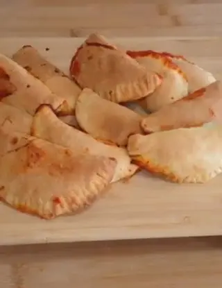 Ricetta Mini panzerotti senza lievitazione,con impasto al Philadelphia di Ricette_in_un_click