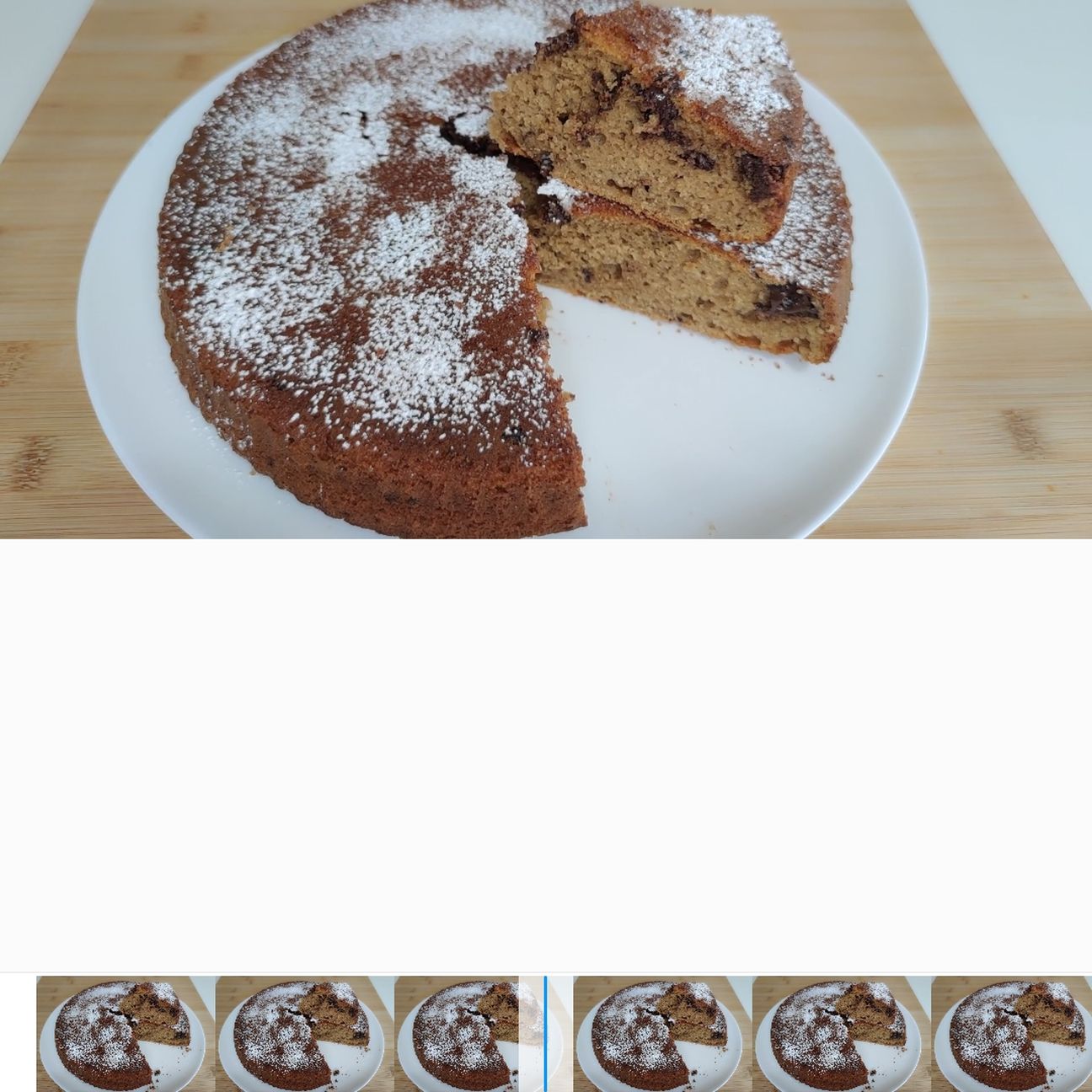 Torta al caffè, yogurt e pezzetti di cioccolato fondente