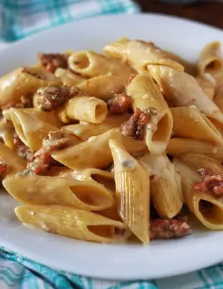 Ricetta Penne in crema di gorgonzola e salsiccia di ilpugliesechecucina