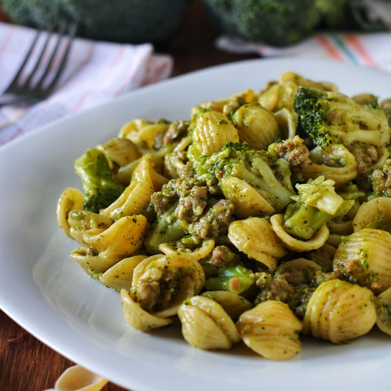 Orecchiette con broccoli e salsiccia