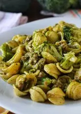 Ricetta Orecchiette con broccoli e salsiccia