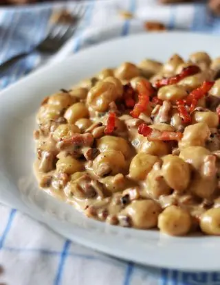 Ricetta Gnocchi con gorgonzola, noci e pancetta di ilpugliesechecucina