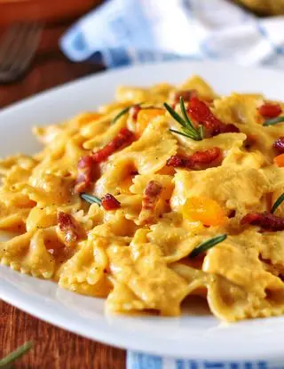 Ricetta Farfalle con zucca e pancetta di ilpugliesechecucina