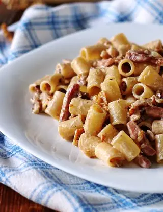 Ricetta Pasta noci e speck di ilpugliesechecucina