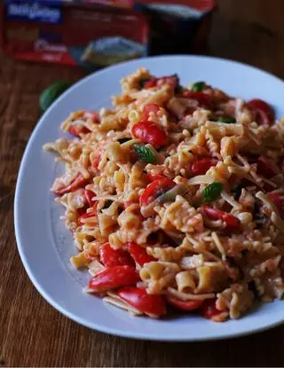 Ricetta Pasta fredda con salmone, pomodorini e formaggio di ilpugliesechecucina