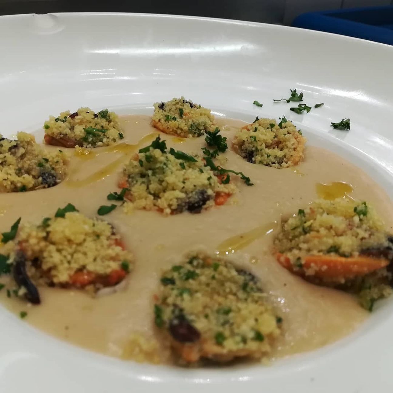 Cremoso di fagioli e cozze ripiene
