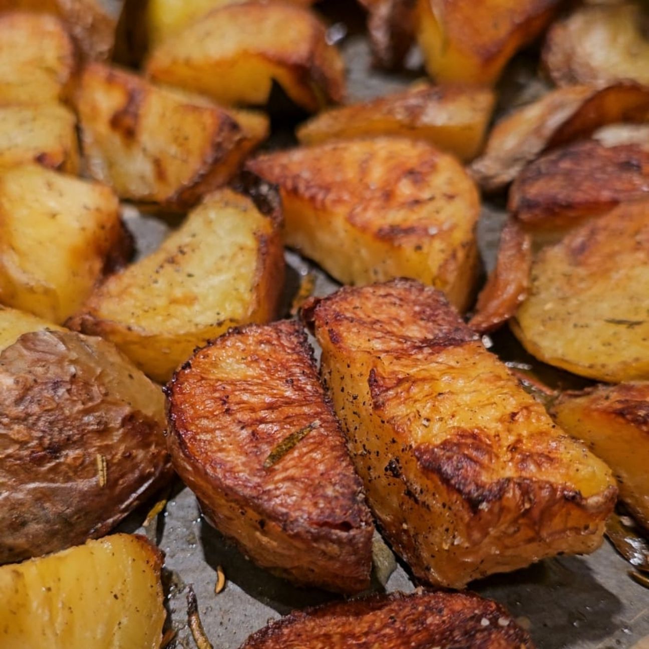 Patate al forno al profumo di Alloro